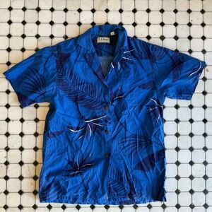 Vintage L.L. Bean USA Made Blue Hawaiian Shirt Size Small